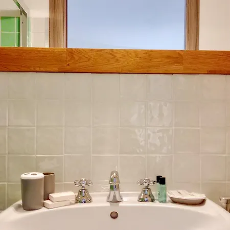 Sardinian Gallery Fonte Daire